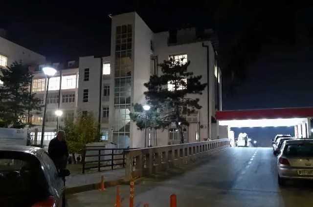 Kjo është gjendja shëndetësore e personit që u plagos sot