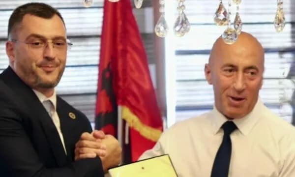 Kryetari i degës së AAK në Prizren thotë se duhet ta votojnë qeverinë Konjufca 1 nëse Haradinaj zgjidhet president