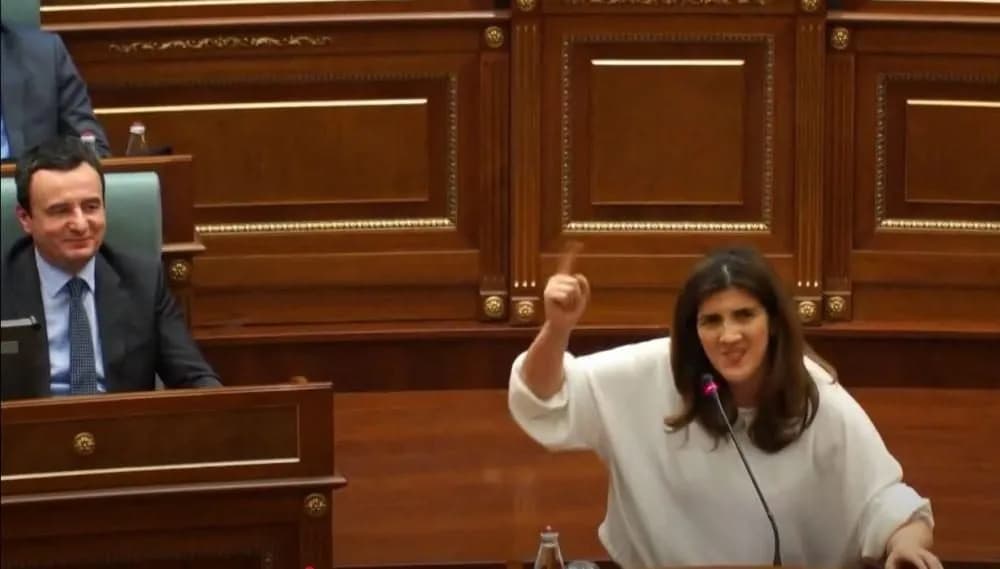 Musliu kritikon Kurtin: Rinia nuk blihet me 100 euro – kjo nuk është ndihmë, është manipulim