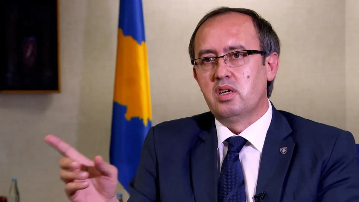 Nominimi i Konjufcës, Hoti: Mjaft më me manovra politike