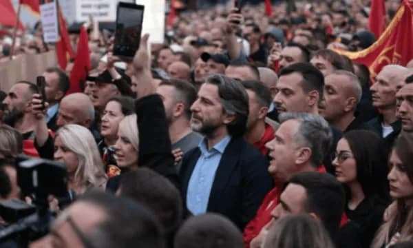 Përparim Rama mbështet protestën në Strasburg për ish-krerët e UÇK-së: Prishtina është me ju