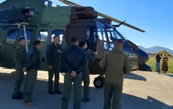 Pilotët e Forcës Ajrore shqiptare dhe të FSK-së me trajnim të përbashkët, Vengu publikon pamjet
