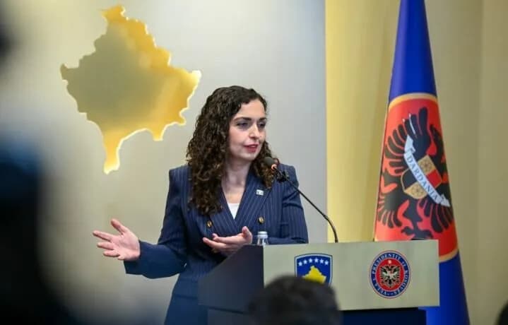 Presidentja Osmani mban konferencë për media në orën 19:00 pas përfundimit të takimeve me partitë politike
