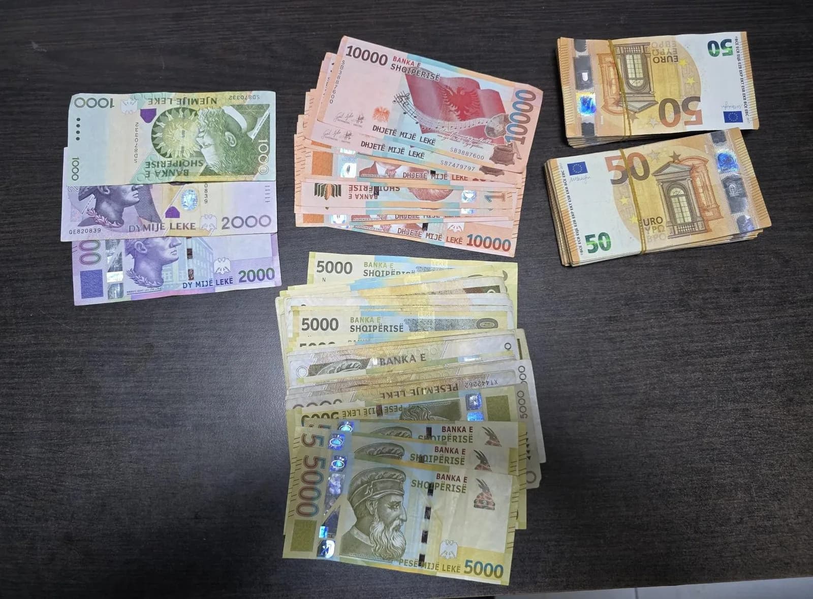 Vërmicë: Konfiskohen 25% e parave të padeklaruara të një udhëtari