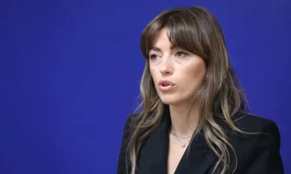 Zgjedhjet e 28 Nëntorit, Albulena Haxhiu thirrje mërgatës: Vota e juaj vendimtare