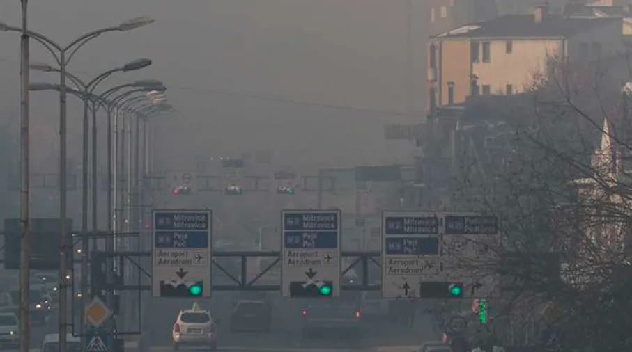 Alarm për ajër të ndotur në Kosovë, Morina: Mbani maska dhe mos hapni dritaret