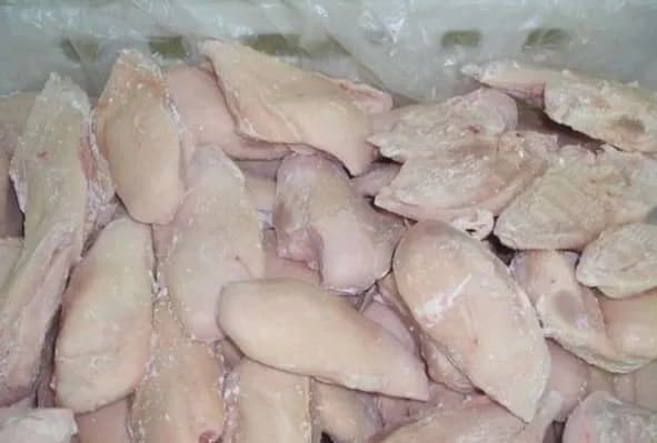 Asgjësohen mbi 2000 kilogramë mish pule me salmonellë