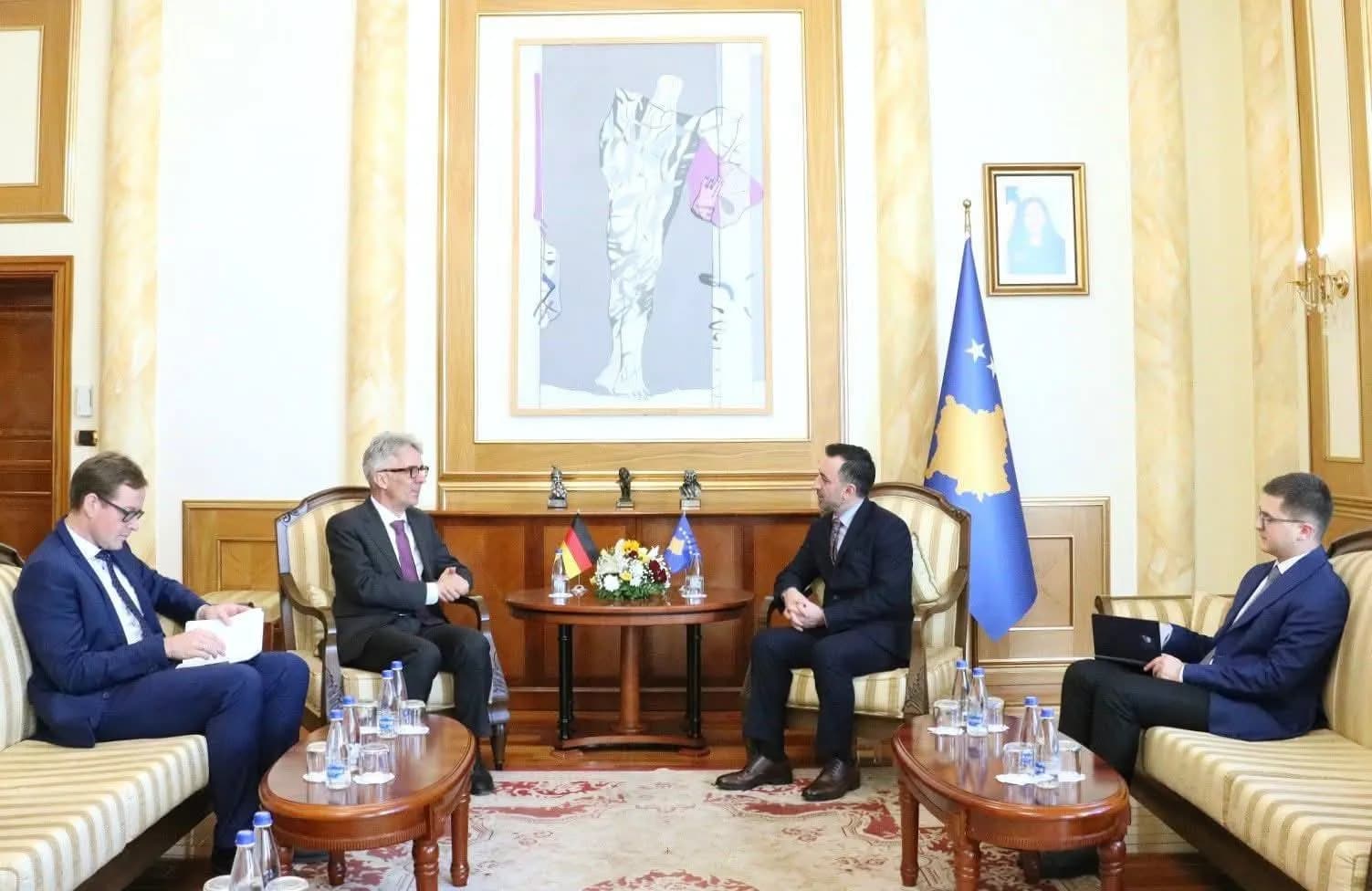 Basha priti në takim ambasadorin e Gjermanisë, flasin për situatën politike në vend