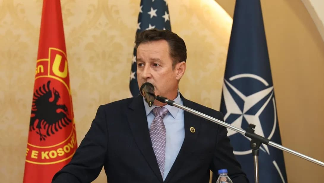 Dhuna në shkolla, Tolaj kritikon Qeverinë e Ministrinë e Arsimit: Mos veprimi institucional po e normalizon dhunën, e papranueshme