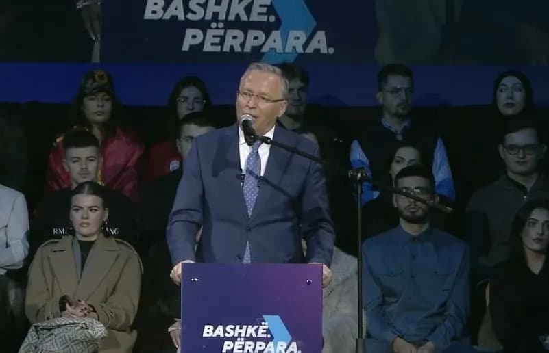 Hamza: Thaçi dhe Veseli dje më kërkuan t’i presim të bashkuar
