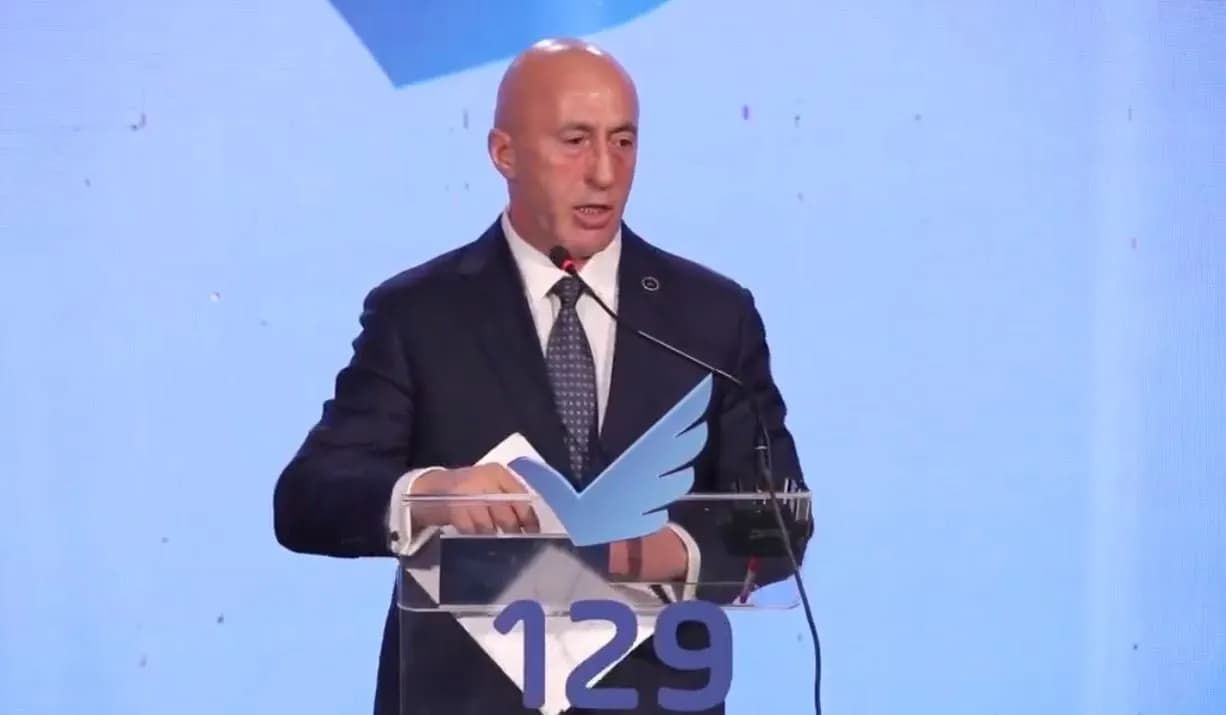Haradinaj: Unë e kam bërë Ushtrinë e Kosovës, Kurti kishte vetëm “ushtrinë e internetit me na sha neve”