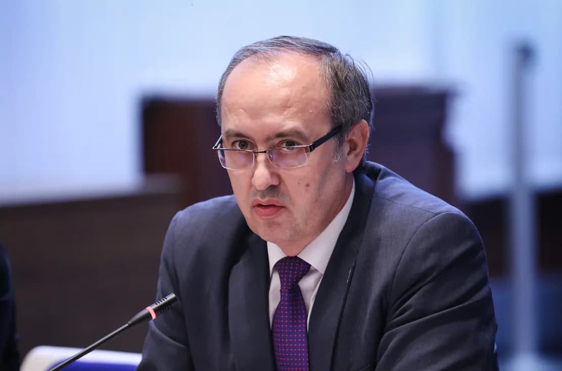 Hoti për Qeverinë Kurti: Nuk njohin ligj, duan t’i interpretojnë ligjet qysh këta duan