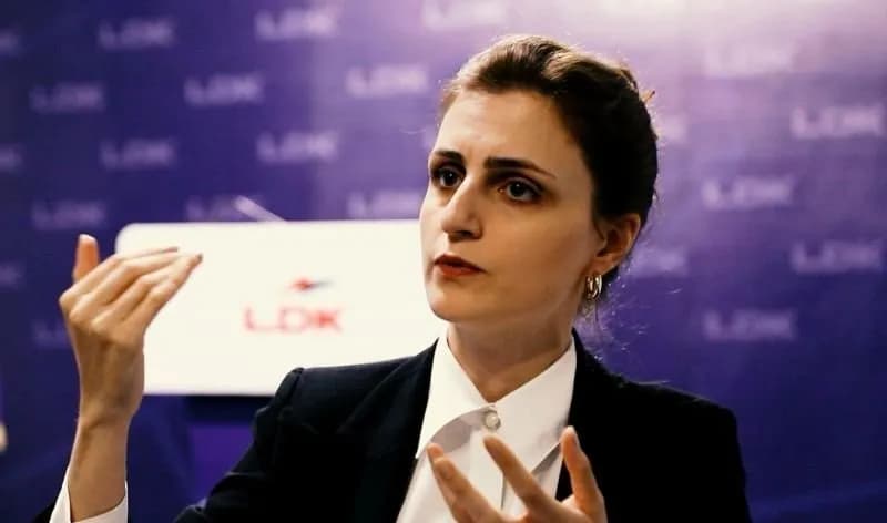 Janina Ymeri për rezultatet: Vendi ka zgjedhur të përzë rininë, duke duartrokitur Albin Kurtin për 100 euro