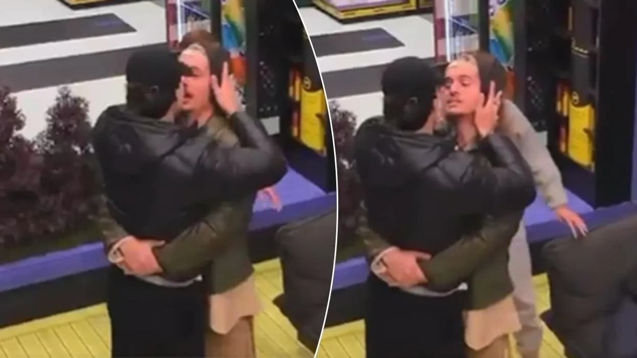 Klodi dhe Londrimi për pak sa nuk puthen në Big Brother VIP Kosova 4, ndërsa vazhdojnë ta shfaqin kiminë dhe pasionin mes tyre