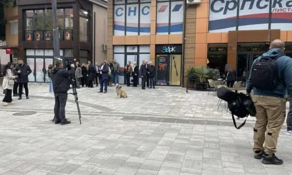 Lista Serbe fton konferencë për media pas moscertifikimit nga KQZ