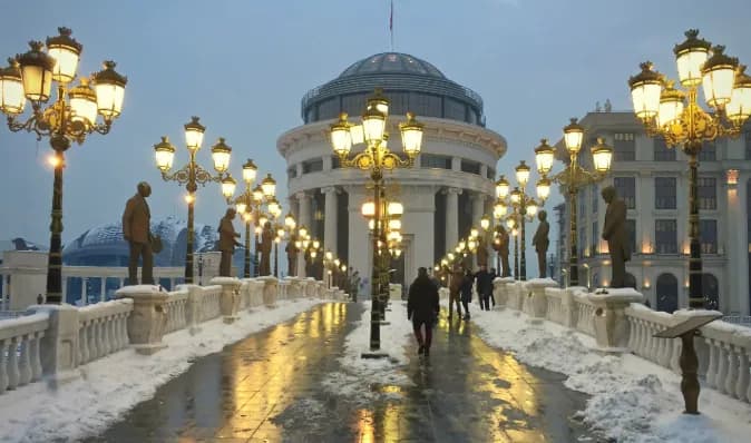 Maqedonia e Veriut shpall krizë të energjisë elektrike për shkak të mungesës së naftës