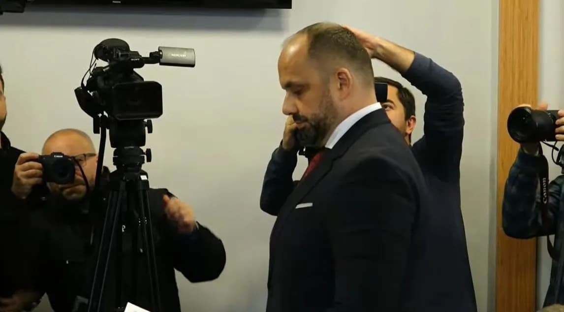 Millan Radojeviq betohet si Kryetari i ri i Mitrovicës së Veriut