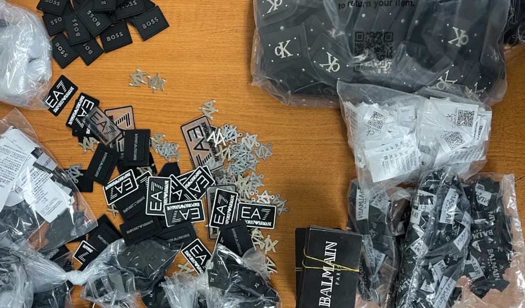 Ndalohet kontrabanda e etiketave të markave të njohura në Han të Elezit