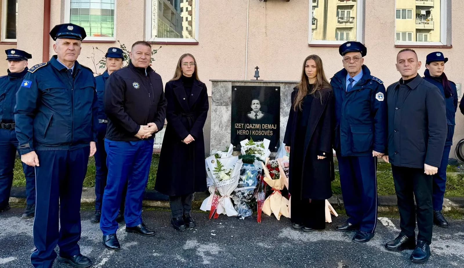 Policia bën homazhe në përvjetorin e rënies së heroit Izet Demaj