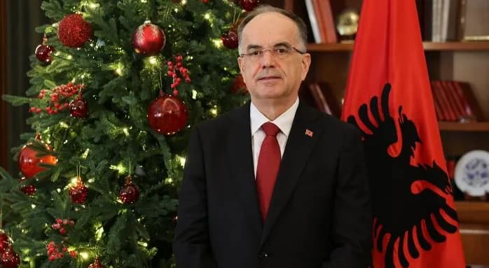 Presidenti i Shqipërisë uron Vitin e Ri: Zoti e bekoftë Shqipërinë dhe të gjithë shqiptarët