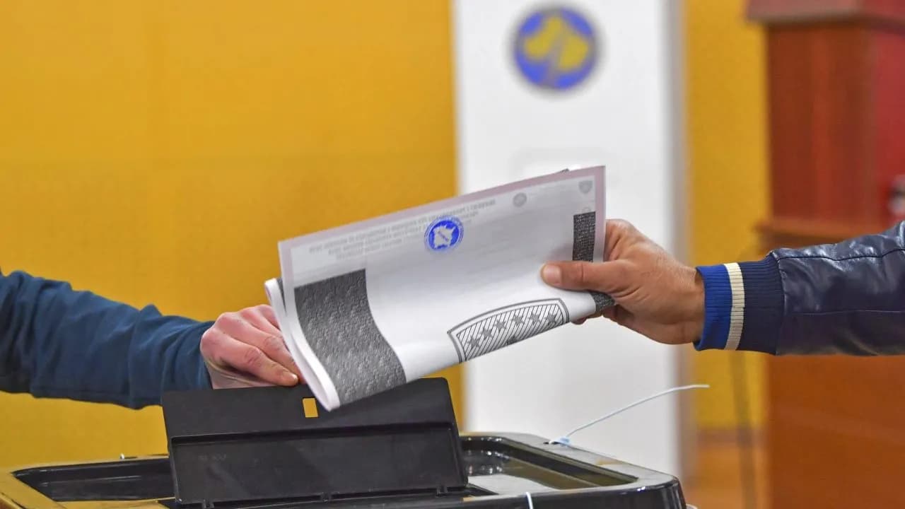 Rreth 650 mijë qytetarë ushtruan të drejtën e votës deri në ora 17:00