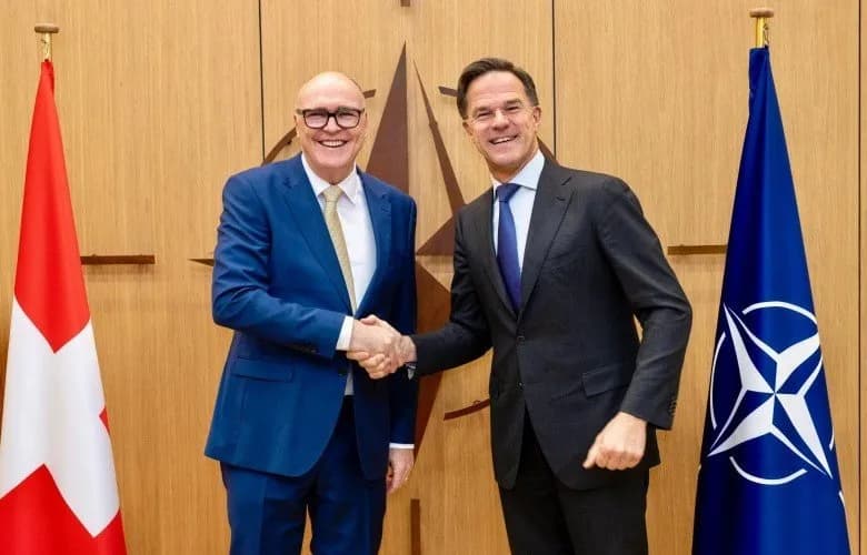 Rutte vlerëson kontributin e Zvicrës në misionin e NATO-s në Kosovë