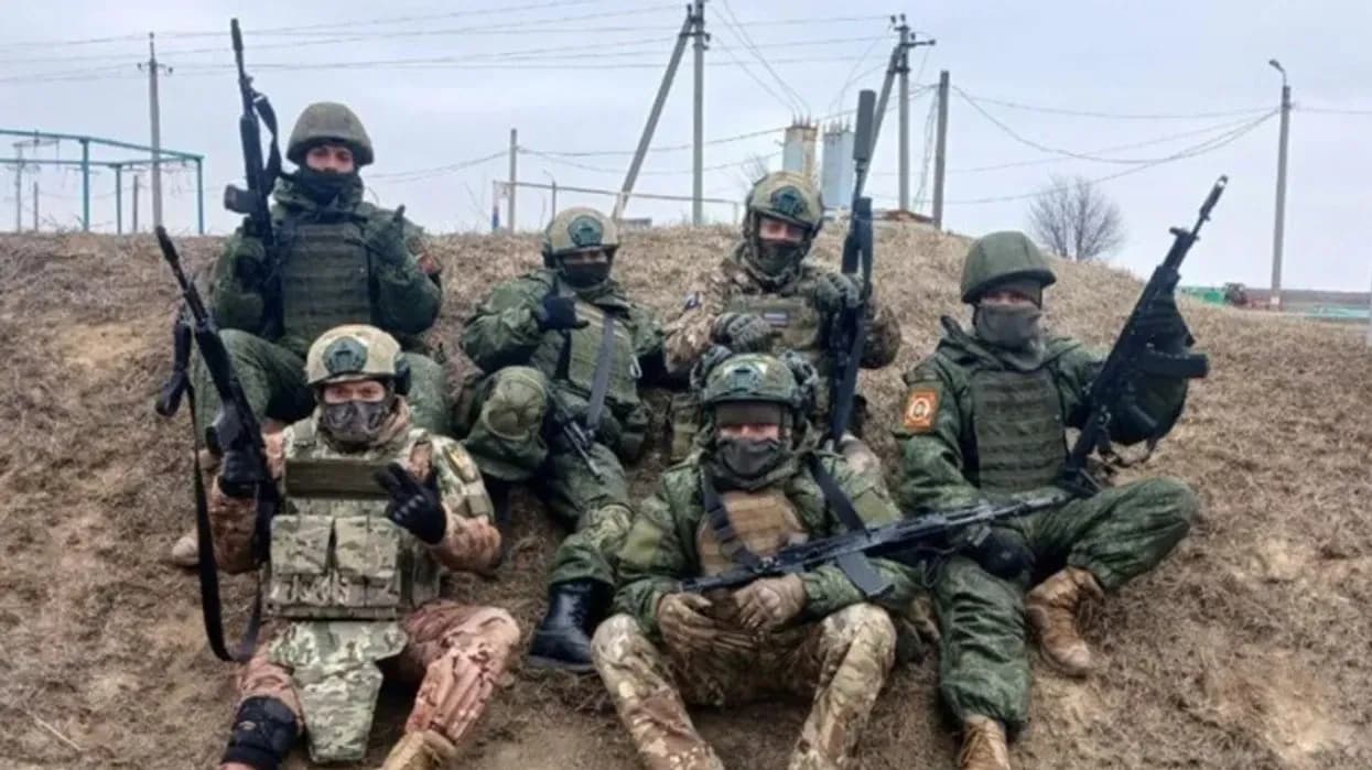 Serbët që luftojnë për Putinin në Ukrainë po përgatiten për një luftë të re ballkanike