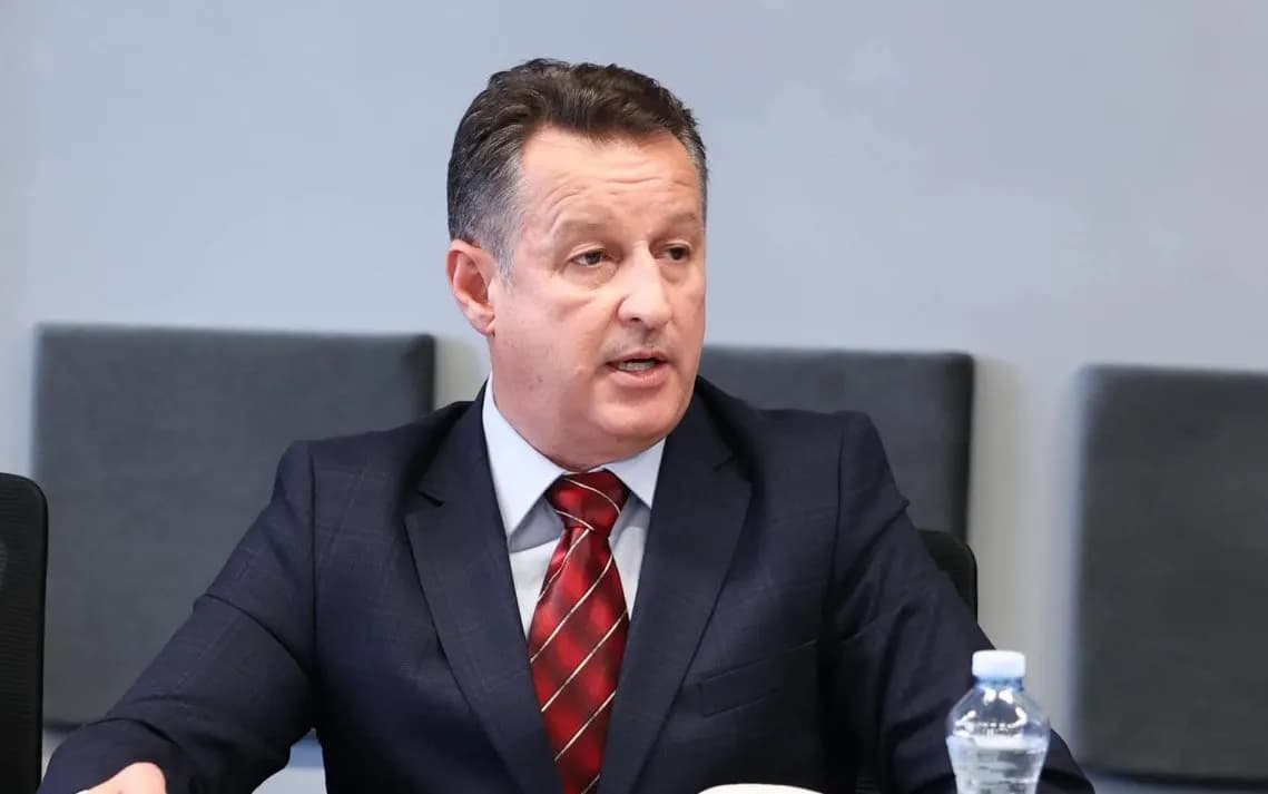 Tolaj kritikon ashpër presidenten pas vizitës te Faton Peci: Vendosi interesin partiak para atij shtetëror