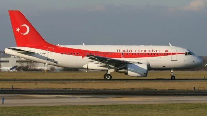 Turqia i dhuron Shqipërisë avion qeveritar me vlerë mbi 11 milionë dollarë