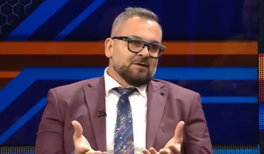 Vdes papritmas gazetari i njohur shqiptar i sportit