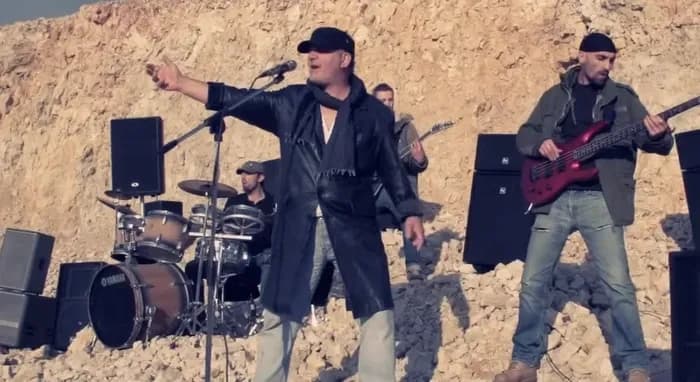 “Xhamadani vija-vija”, cilët janë disa nga hitet e Shemit