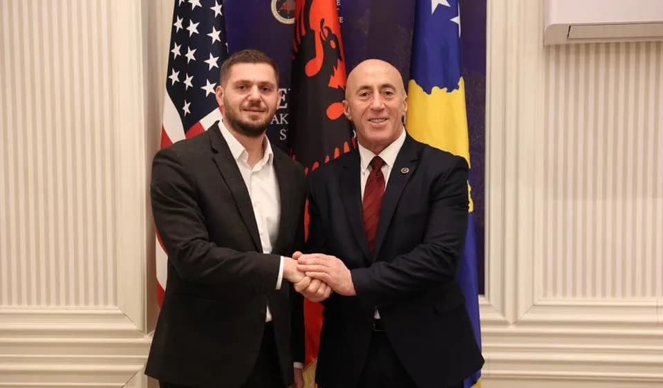 Zëdhënësi i AAK-së, Kushtrim Xhemaili garon për deputet më 28 dhjetor