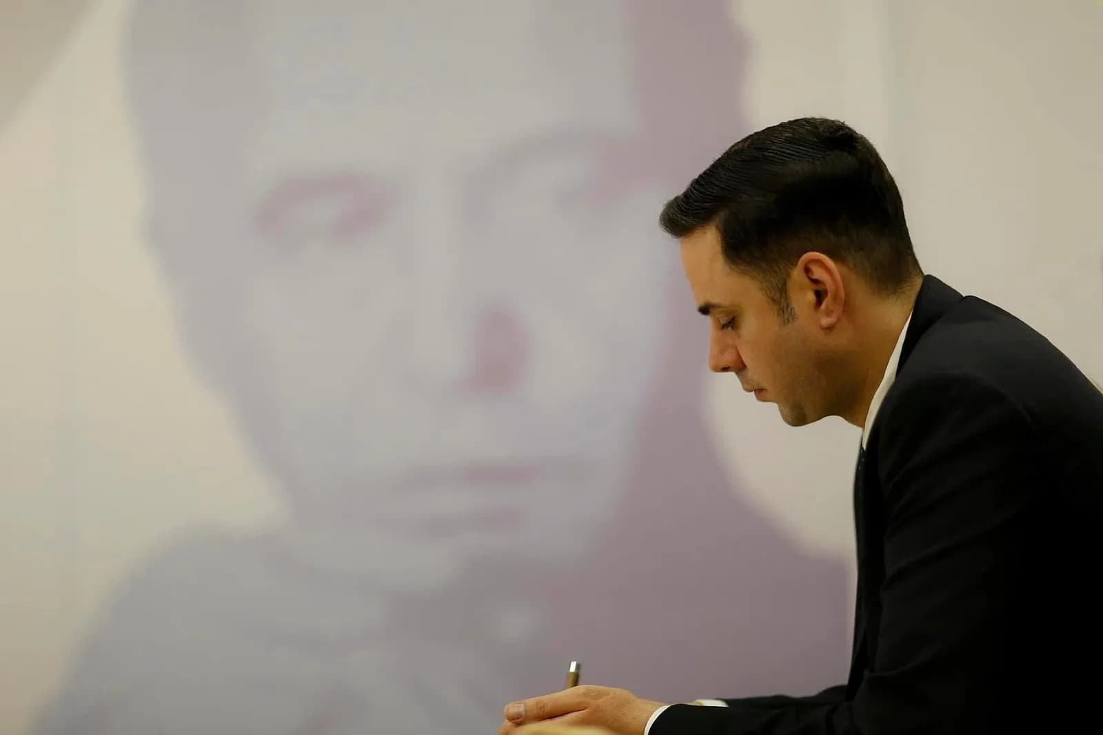 Abdixhiku: Ata që besojnë qëndrojnë, koha i vendos gjërat në vend