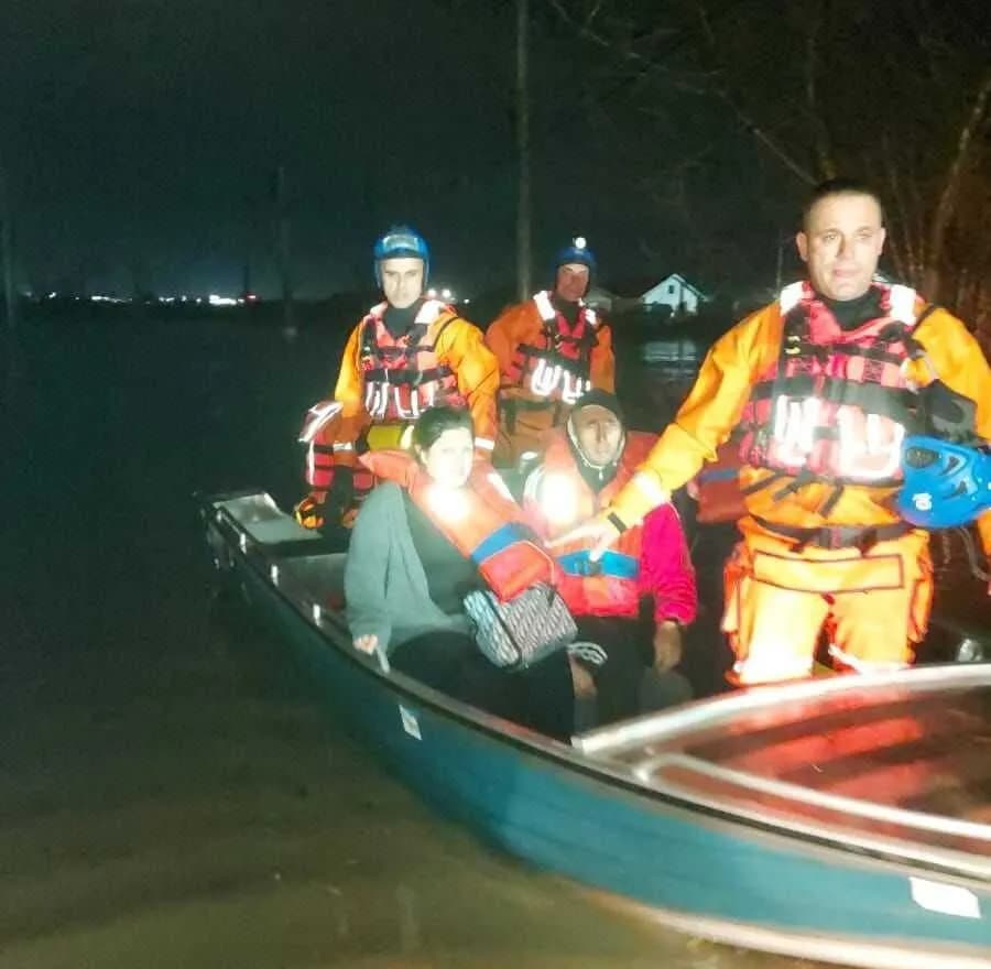 Agjencia e Menaxhimit Emergjent del me njoftim: Këto janë rajonet e prekura nga vërshimet