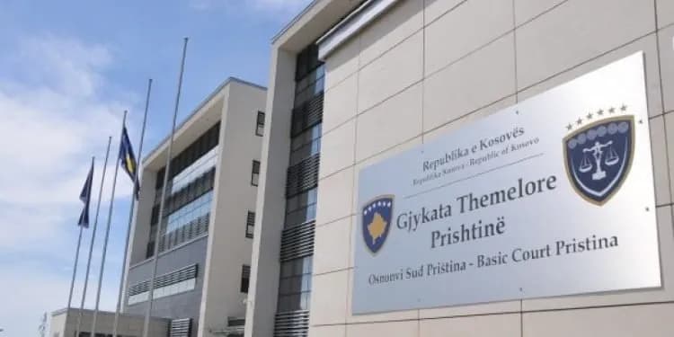 Dështon seanca ndaj Kostiqit, i akuzuar për dhunë seksuale gjatë luftës