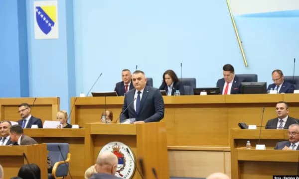 Miniq dorëhiqet, në Republikën Sërpska hapet rruga për formimin e qeverisë së re