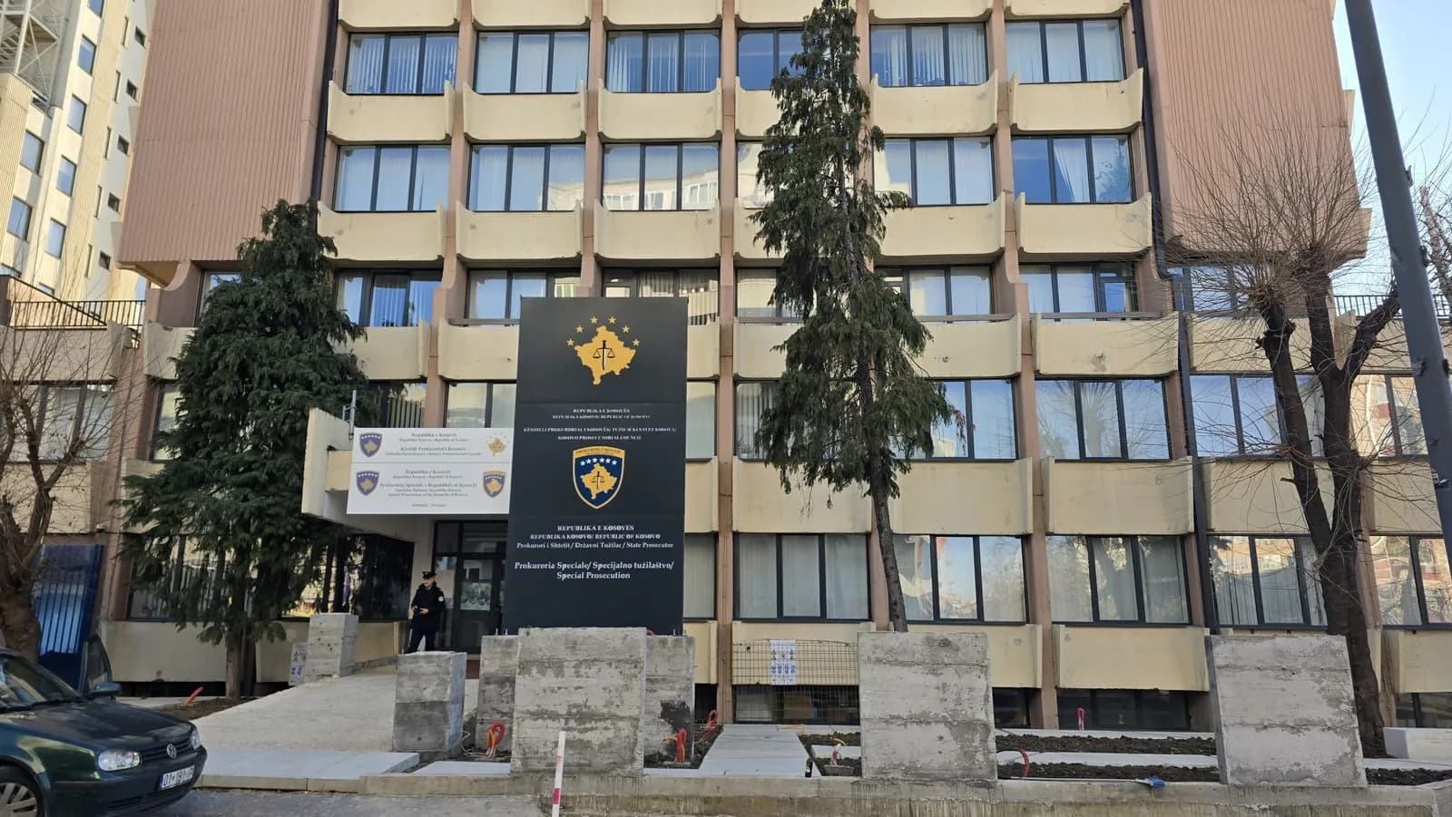 Ngrihet aktakuzë për krime lufte ndaj një gardianeje në Burgun e Prishtinës, dyshohet për keqtrajtime të burgosurave shqiptare