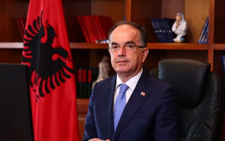 Presidenti Begaj autorizon Kryeministrin Rama për nënshkrimin në Bordin e Paqes