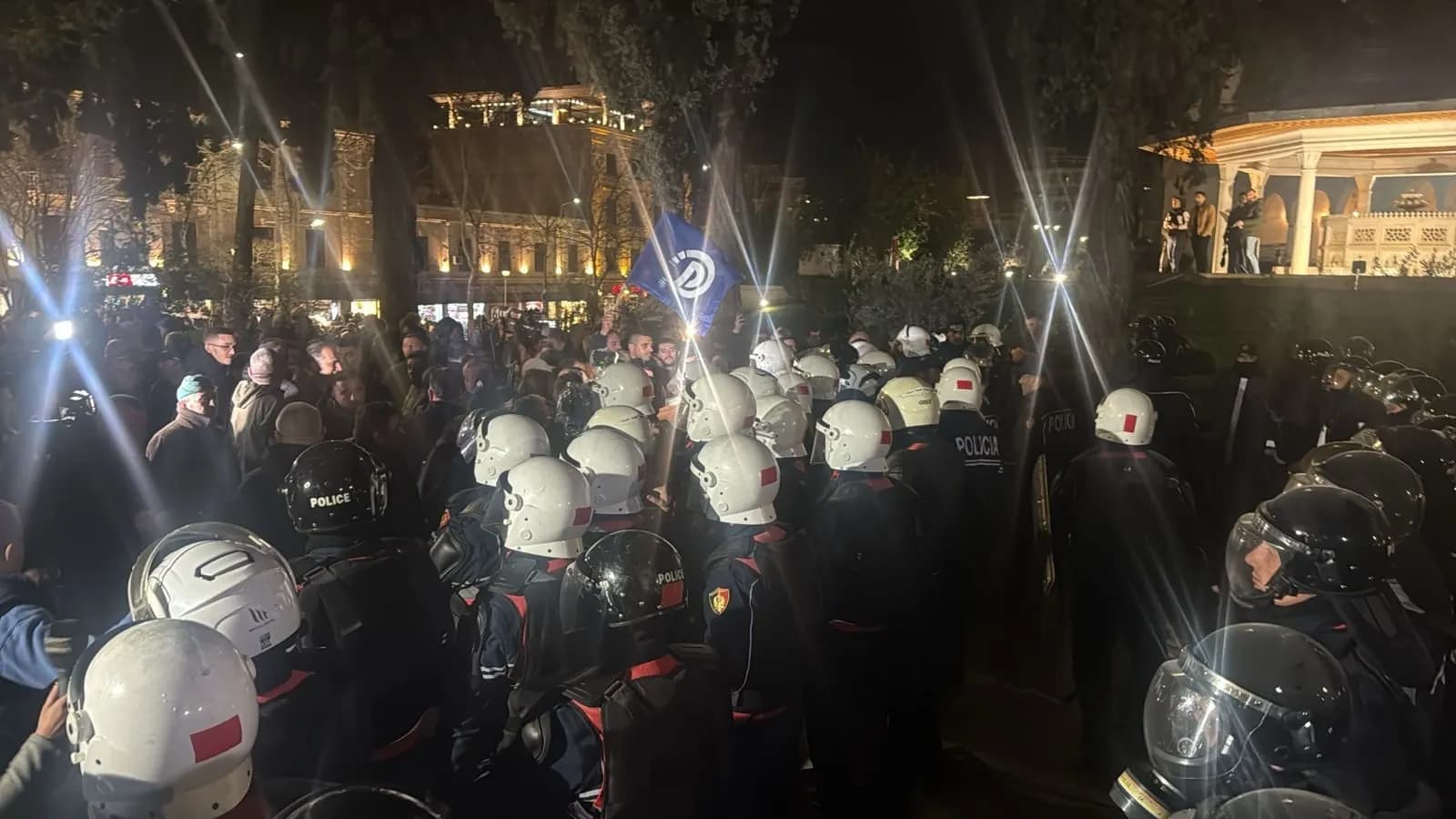 Rama për protestën e opozitës: Shteti nuk përkulet nga dhuna dhe vandalizmi