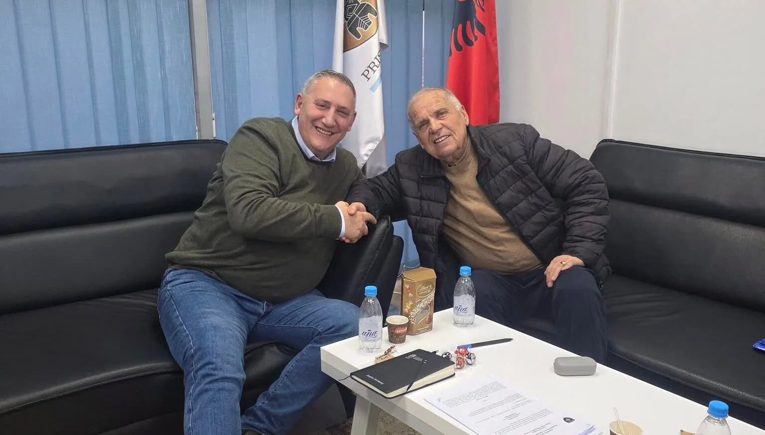Shembull: Qytetari falë pronën për t’i hapur rrugë ndërtimit të rrethit në Hajvali