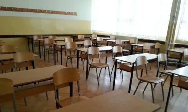 Shkak mungesa e ngrohjes, shkolla “Mihal Grameno” në Fushë Kosovë shtyn nisjen e mësimit