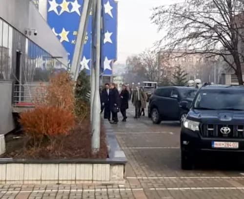 Sorensen mbërrin në Qeveri, pritet të takohet me Kurtin