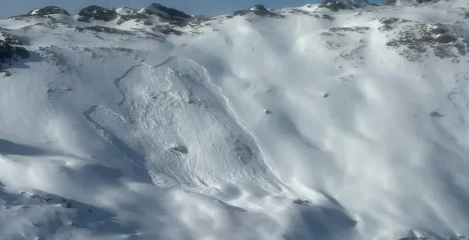 Tragjedi në Alpet austriake: Orteku ua merr jetën pesë skiatorëve jashtë pistës