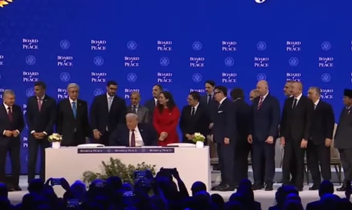 Trump pas themelimit të Bordit të Paqes: Do të zgjidhim edhe një luftë shumë shpejt
