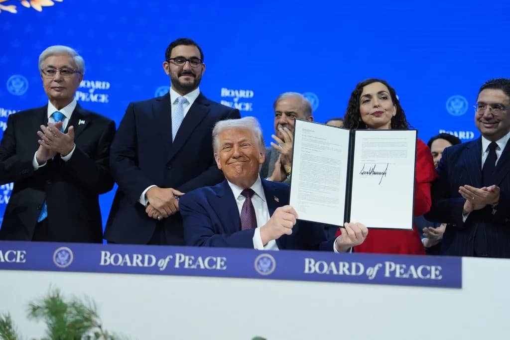 Trumpi nënshkruan vendimin për themelimin e Bordit të Paqes