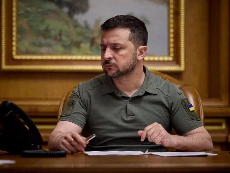Zelensky shpall gjendje emergjente energjetike pas sulmeve ruse që lënë Ukrainën në errësirë dhe pa ngrohje