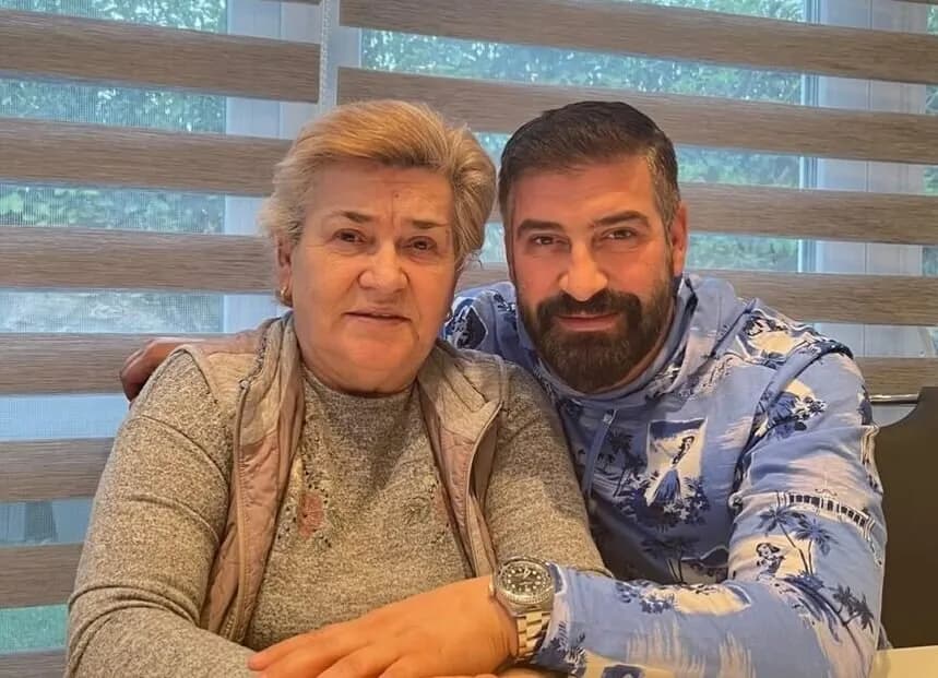 “Ah NANA jeme”, emocionohet Meda, këndon live ilahi për nënën: Shpesh kam qajtë