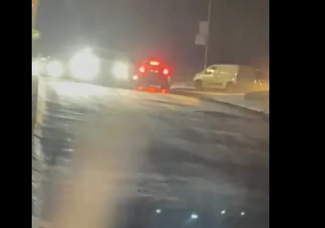 Bora zbardh Prishtinën, dhjetëra automjete mbesin të bllokuara në lagjen Arbëria