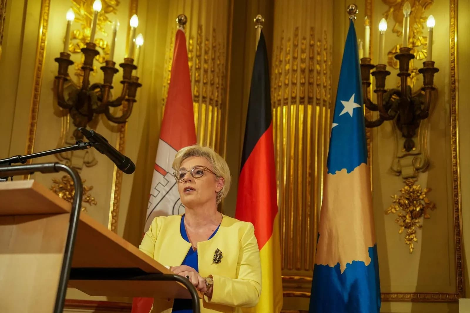 Donika Gërvalla: Kosova është edhe më e fortë kur feston me miqtë e saj, kudo në botë