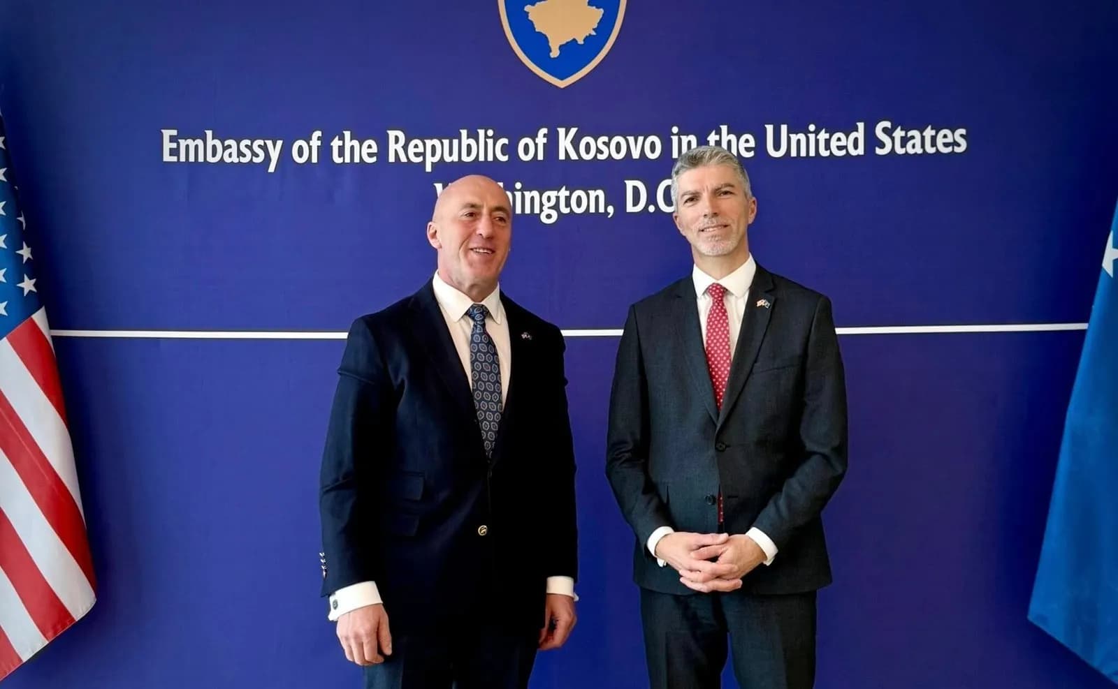 Dugolli pret Haradinajn, Rexhepin dhe Kamberin në Ambasadën e Kosovës në SHBA